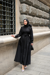 Gizli Düğmeli Apolet Detay Elbise Siyah