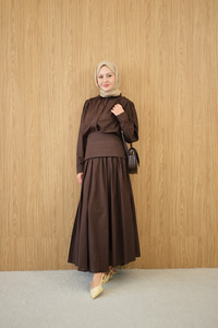 Gizli Düğmeli Beli Kuşaklı Gömlek Yaka Takım Kahverengi