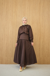 Gizli Düğmeli Beli Kuşaklı Gömlek Yaka Takım Kahverengi