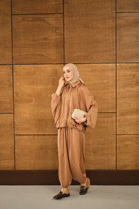 Gizli Fermuar Detay Takım Camel