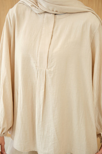 Gizli Fermuar Detaylı Müslin Takım Krem