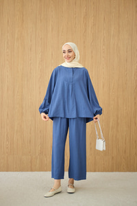 Gizli Fermuar Detaylı Müslin Takım Mavi