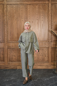 Gizli Fermuar Detaylı Takım Fıstık Yeşil