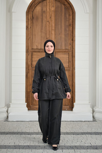 Gizli Fermuarlı Kemerli Pantolonlu Takım Siyah