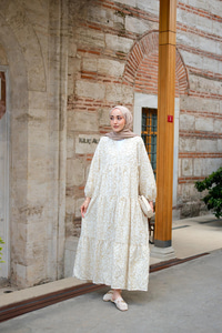 Gold Çicek Nakışlı Elbise Krem