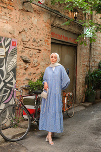 Gold Çicek Nakışlı Elbise Mavi