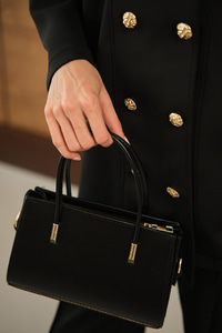 Gold Detay Çanta Siyah