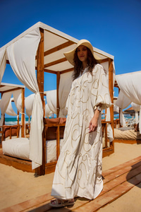 Gold Dikiş Detaylı Elbise Krem