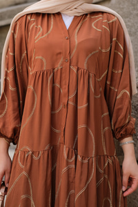 Gold Dikiş Detaylı Elbise Vizon