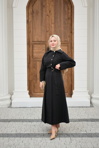 Gold Düğme Detay Etekli Takım Siyah