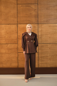 Gold Düğme Detay İkili Takım Kahverengi