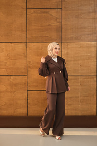 Gold Düğme Detay İkili Takım Kahverengi