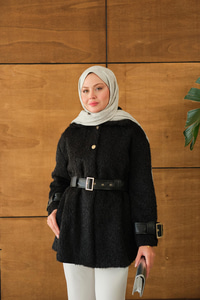 Gold Düğme Detay Kemerli Ceket Siyah