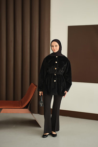 Gold Düğme Detay Kısa Kaban Siyah