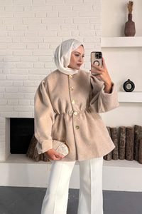 Gold Düğme Detay Mont Krem