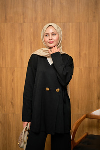 Gold Düğme Detay Takım Siyah