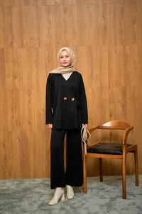 Gold Düğme Detay Takım Siyah