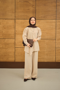 Gold Düğme Detaylı Pantolonlu Modal Takım Vizon