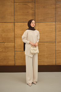 Gold Düğme Detaylı Pantolonlu Modal Takım Krem