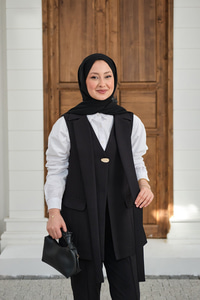 Gold Düğme Detaylı Yelekli Takım Siyah