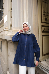 Gold Düğme Ve Piliseli Gömlek Lacivert