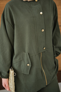 Gold Düğmeli Çift Cepli Fermuarlı Takım Yeşil