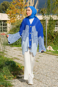 Gold Düğmeli Dalgalı Hırka Mavi