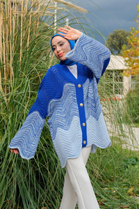 Gold Düğmeli Dalgalı Hırka Mavi