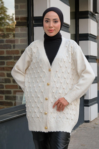 Gold Düğmeli Örme Hırka Krem