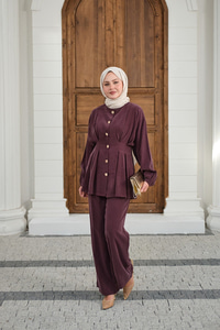 Gold Düğmeli Pileli Pantolonlu Takım Mürdüm