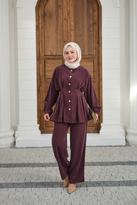 Gold Düğmeli Pileli Pantolonlu Takım Mürdüm