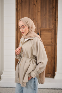 Gold Fermuar Detay Dikiş İzli Ceket Bej