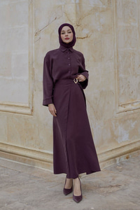 Gold Kemer Detay Dar Kalıp Gömlekli Takım Mürdüm