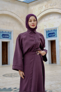 Gold Kemer Detay Dar Kalıp Gömlekli Takım Mürdüm