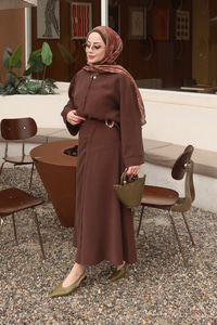 Gold Kemer Detay Gömlekli Takım Kahverengi