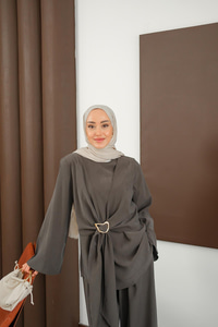 Gold Kemer Detay Takım Gri