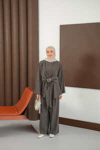 Gold Kemer Detay Takım Gri