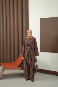 Gold Kemer Detay Takım Kahverengi