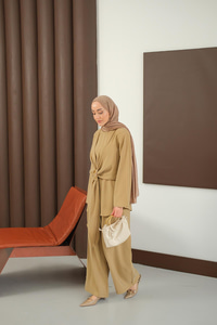 Gold Kemer Detay Takım Vizon