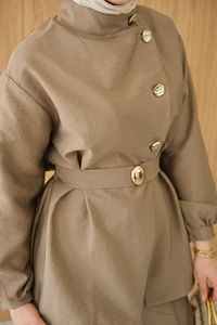 Gold Kemerli Düğme Detay Takım Hardal