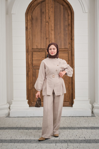 Gold Kemerli Düğme Detay Takım Krem