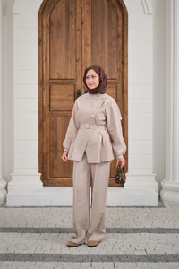 Gold Kemerli Düğme Detay Takım Krem