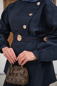 Gold Kemerli Düğme Detay Takım Lacivert