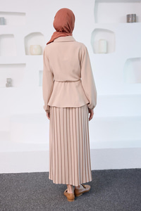 Gömleği Bağlama Detaylı Takım Krem