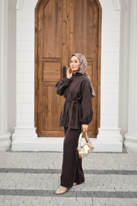 Gömlek Yaka Gizli Fermuarlı Bel Bağlamalı Pantolonlu Takım Kahverengi