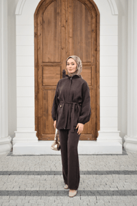 Gömlek Yaka Gizli Fermuarlı Bel Bağlamalı Pantolonlu Takım Kahverengi