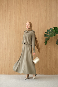 Gömlek Yaka Gümüş Düğme Detay Takım Yeşil