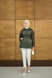 Gömlek Yaka Toka Düğme Detay Kemerli Astarlı Regular Gabardin Trenç Yeşil