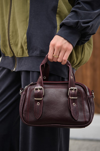 Göz Fermuarlı Saten Çanta Bordo