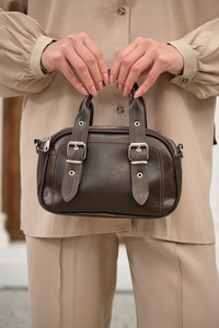 Göz Fermuarlı Saten Çanta Kahverengi